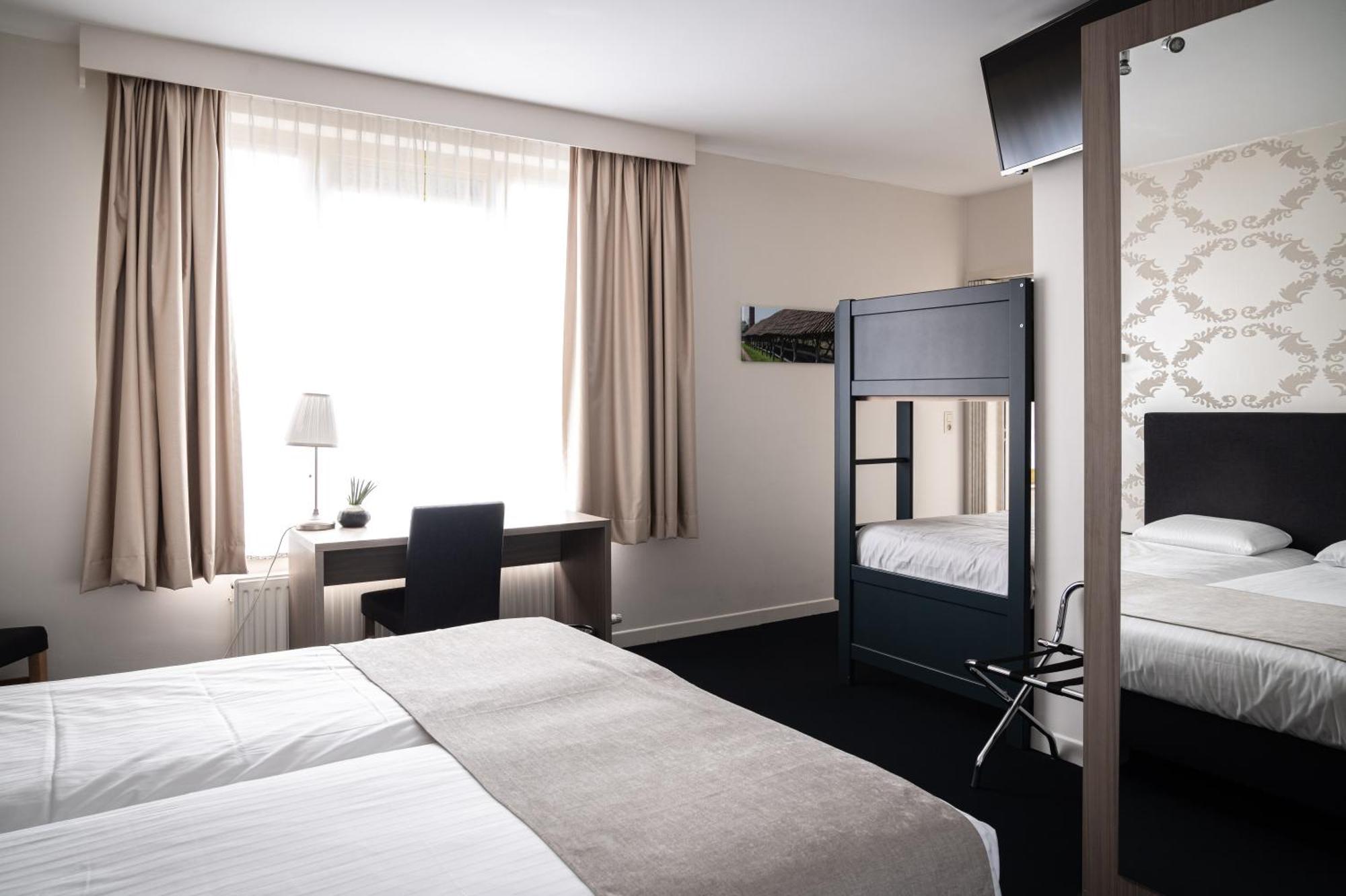 Hotel Essenza Puurs ภายนอก รูปภาพ