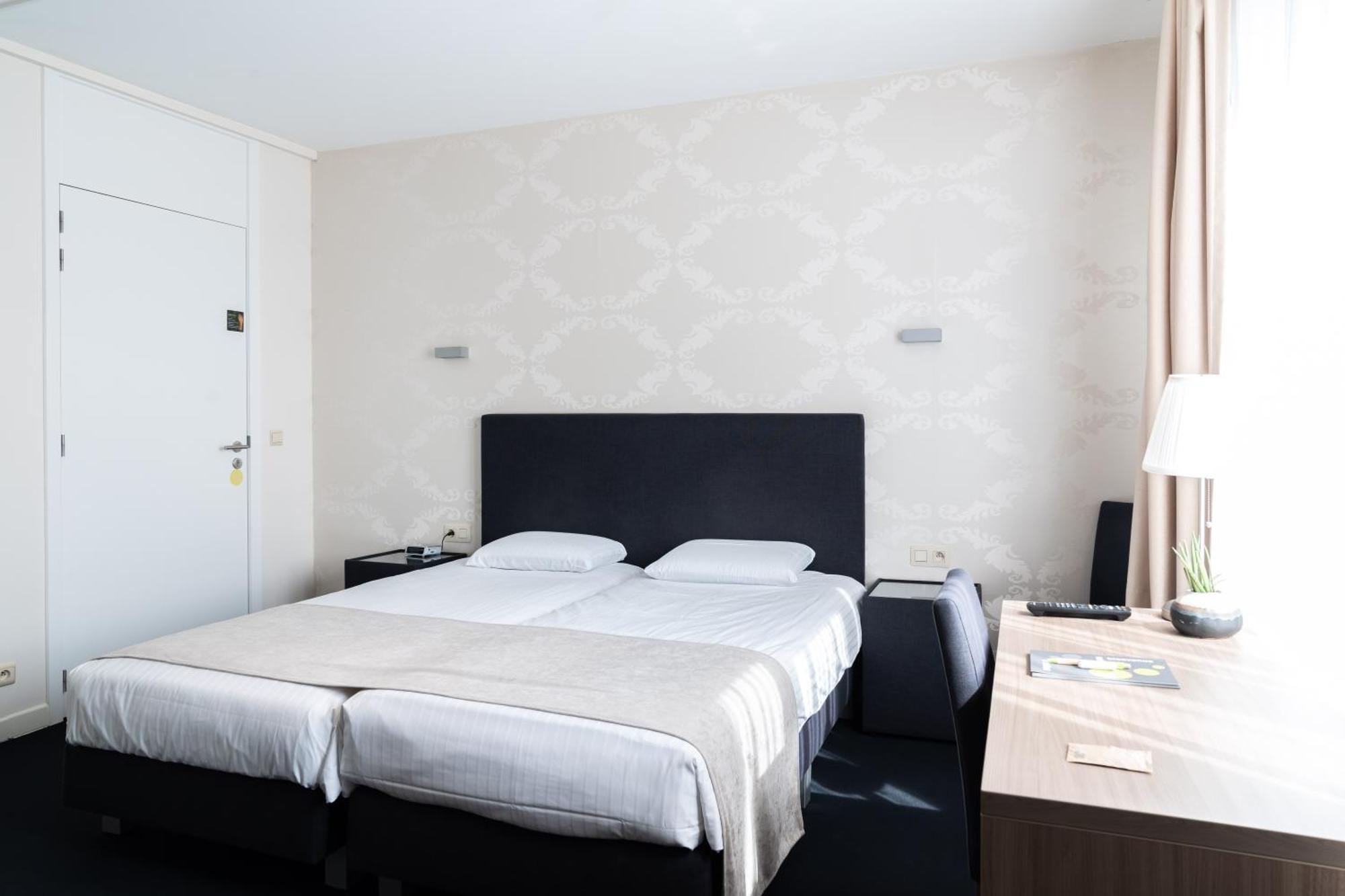Hotel Essenza Puurs ภายนอก รูปภาพ