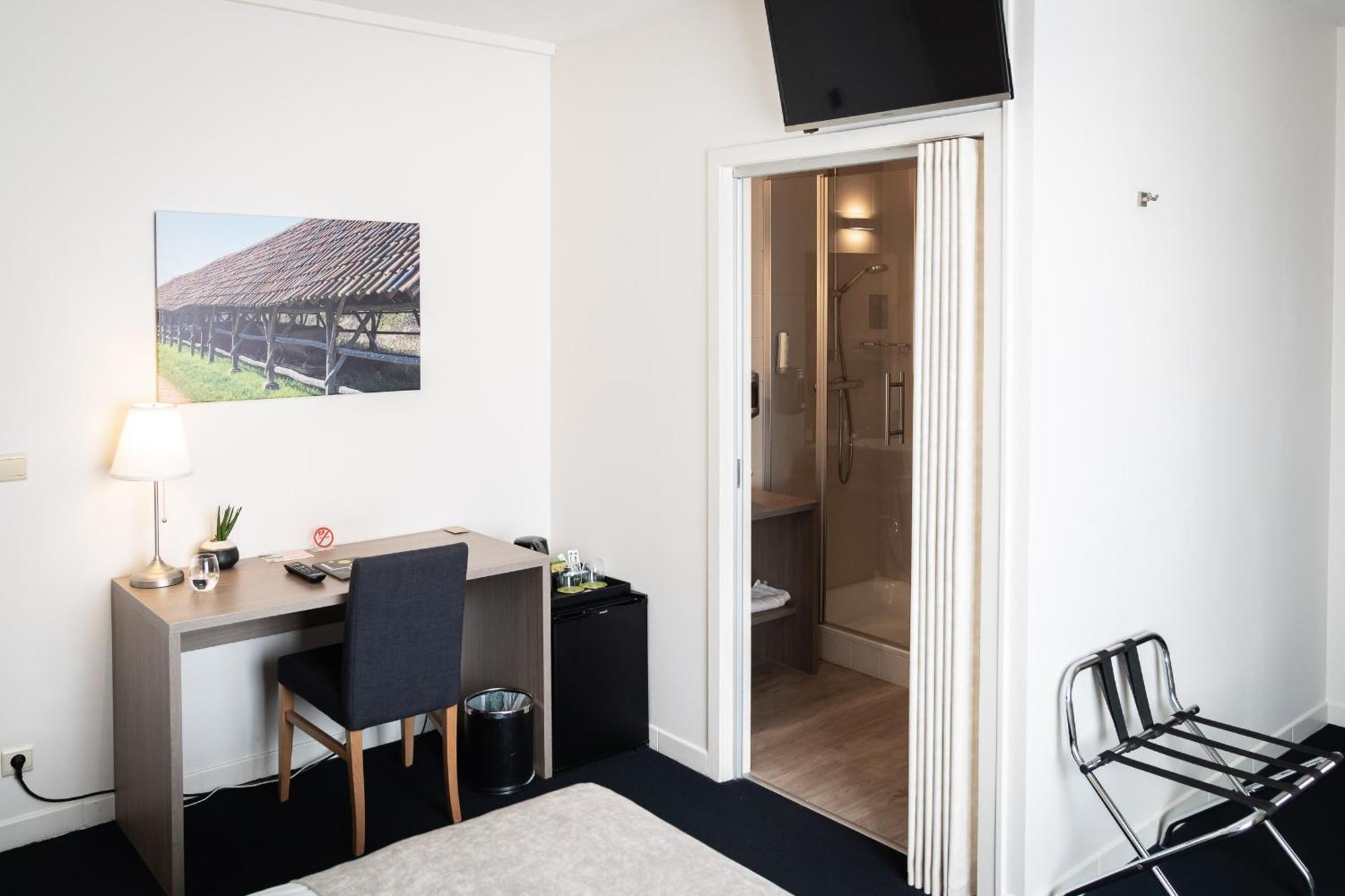 Hotel Essenza Puurs ภายนอก รูปภาพ