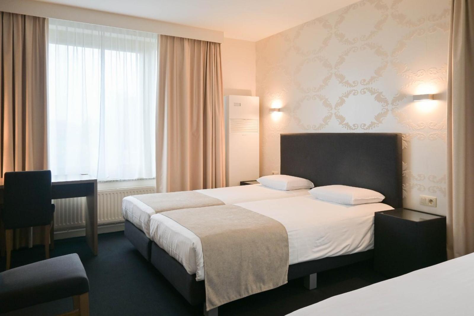 Hotel Essenza Puurs ภายนอก รูปภาพ