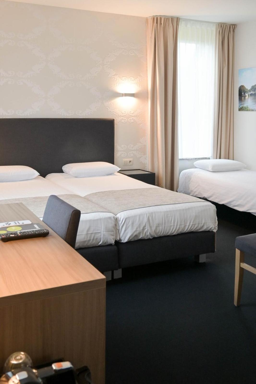 Hotel Essenza Puurs ภายนอก รูปภาพ