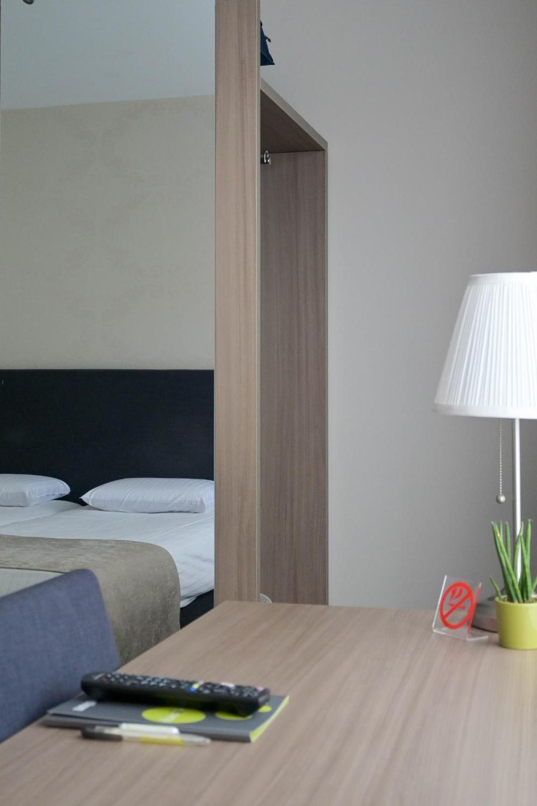 Hotel Essenza Puurs ภายนอก รูปภาพ