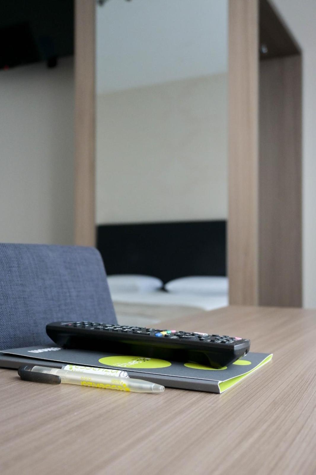 Hotel Essenza Puurs ภายนอก รูปภาพ