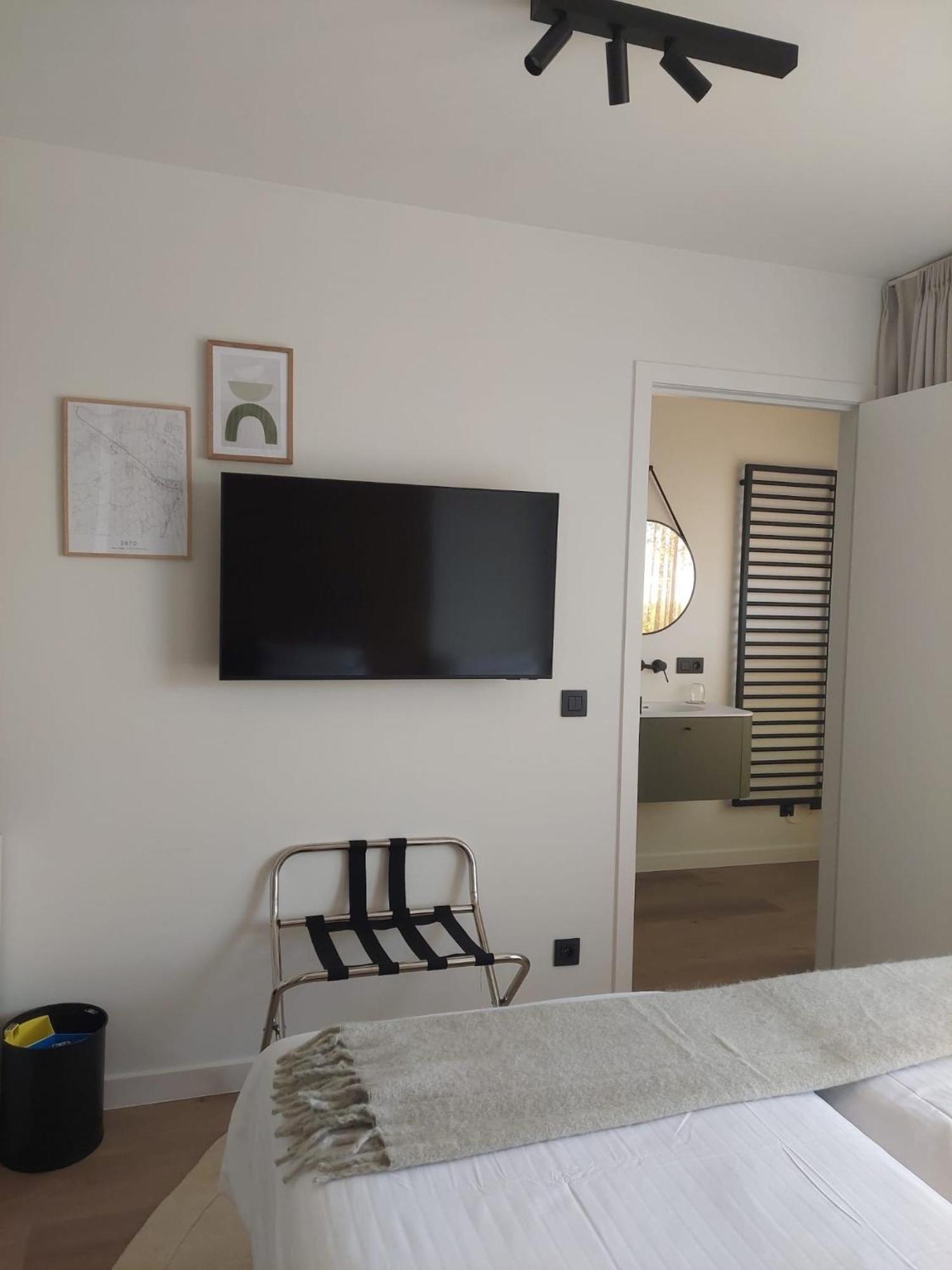 Hotel Essenza Puurs ภายนอก รูปภาพ